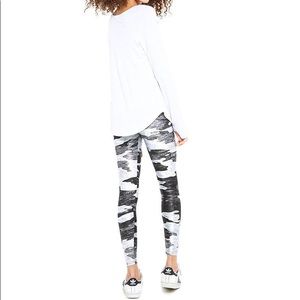 ⭐️ Terez Leggings ⭐️ NWOT